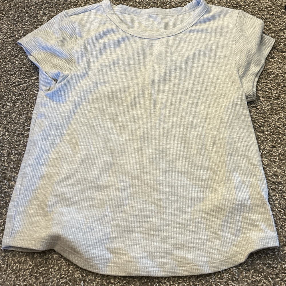 American Eagle Outfitters Gray Short Sleeve Tee